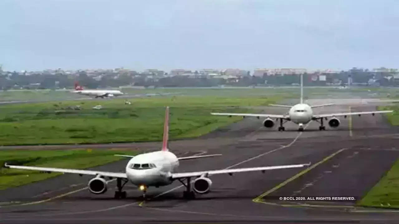 Kolkata Airport bomb scare