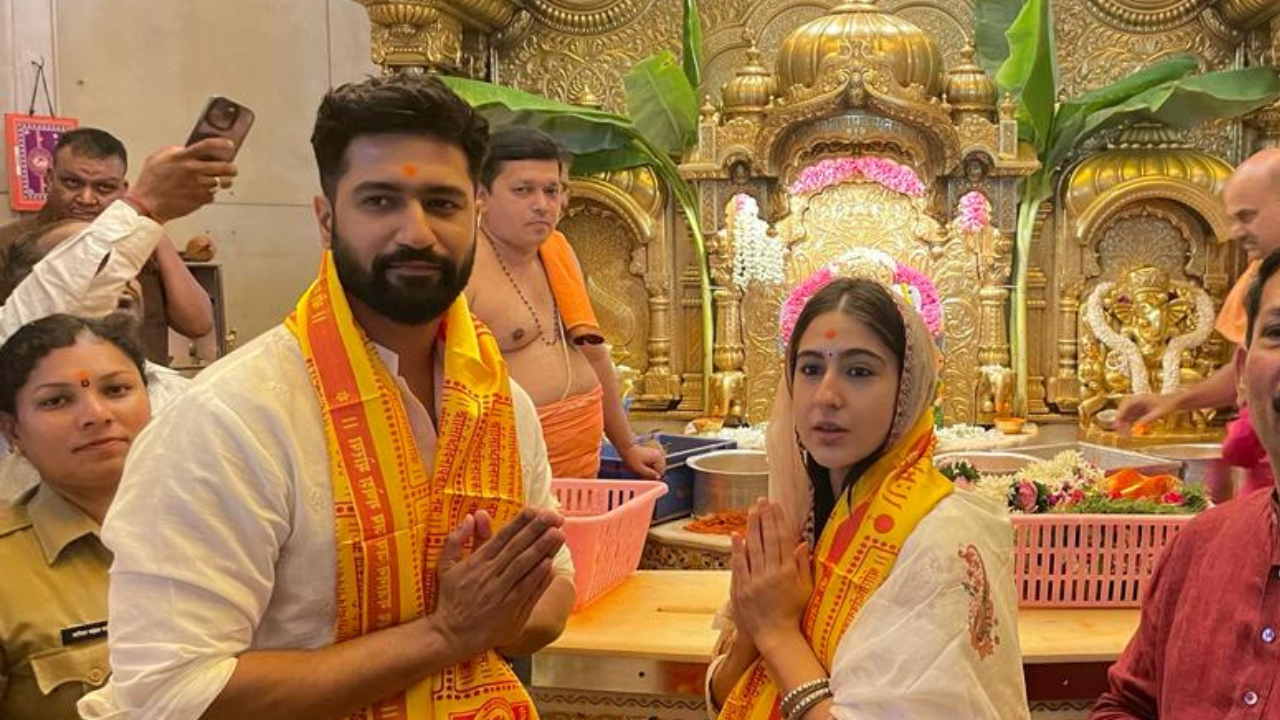 Sara Ali Khan, Vicky Kaushal Visit Siddhivinayak Temple To Seek Blessings For After Zara Hatke Zara Bachke's Success