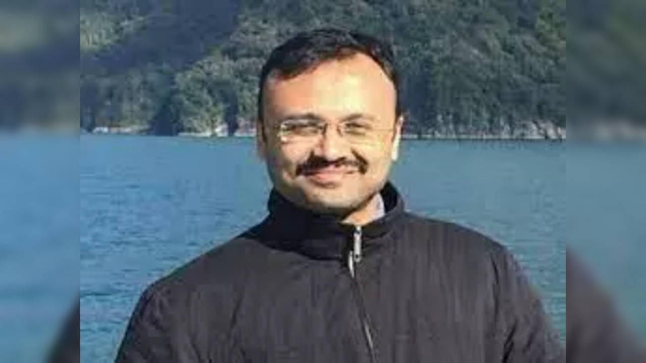 Dr Gaurav Gandhi