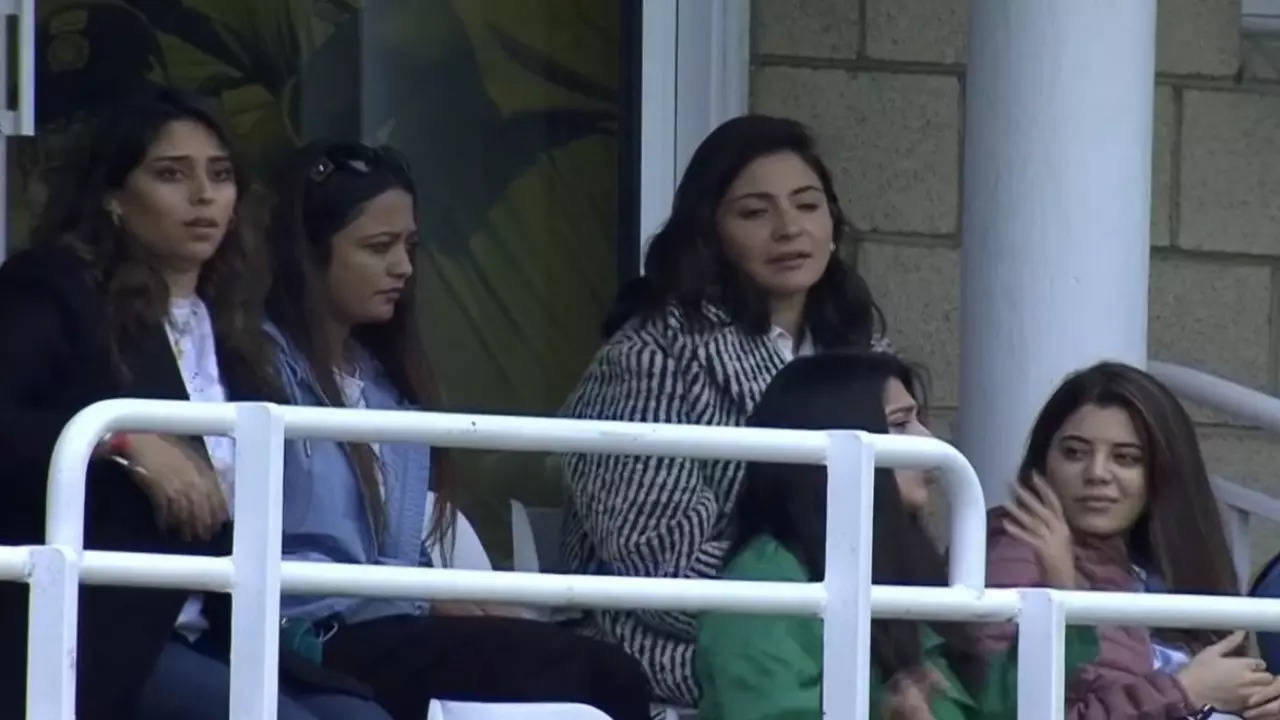 Anushka Sharma at the Oval.