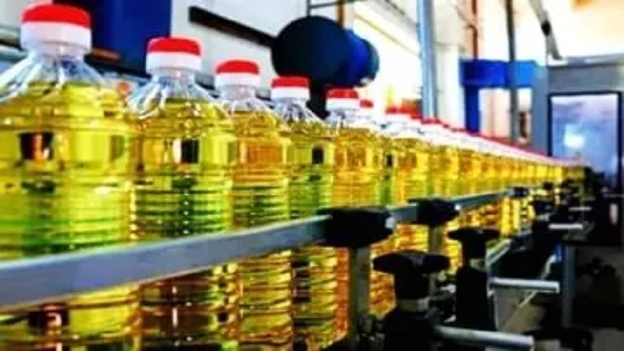 Mother Dairy reduces prices of Dhara edible oils by Rs 10 per litre amid decline in global oil prices