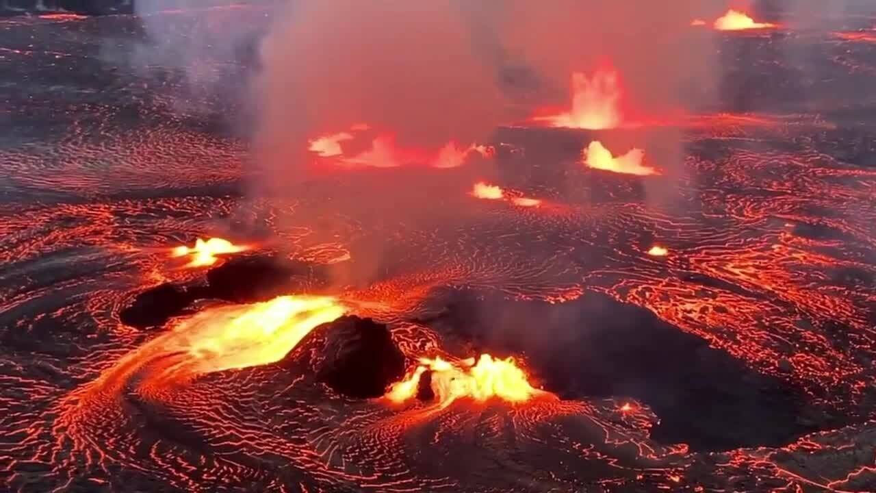 Hawaii Kilauea Volcano Eruption Sends Lava Fountains Soaring in Fiery