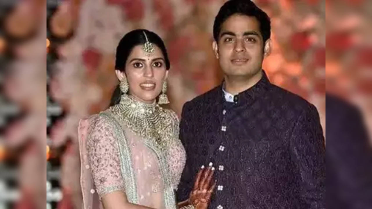 Aakash Ambani and Shloka Mehta reveal the name of their daughter