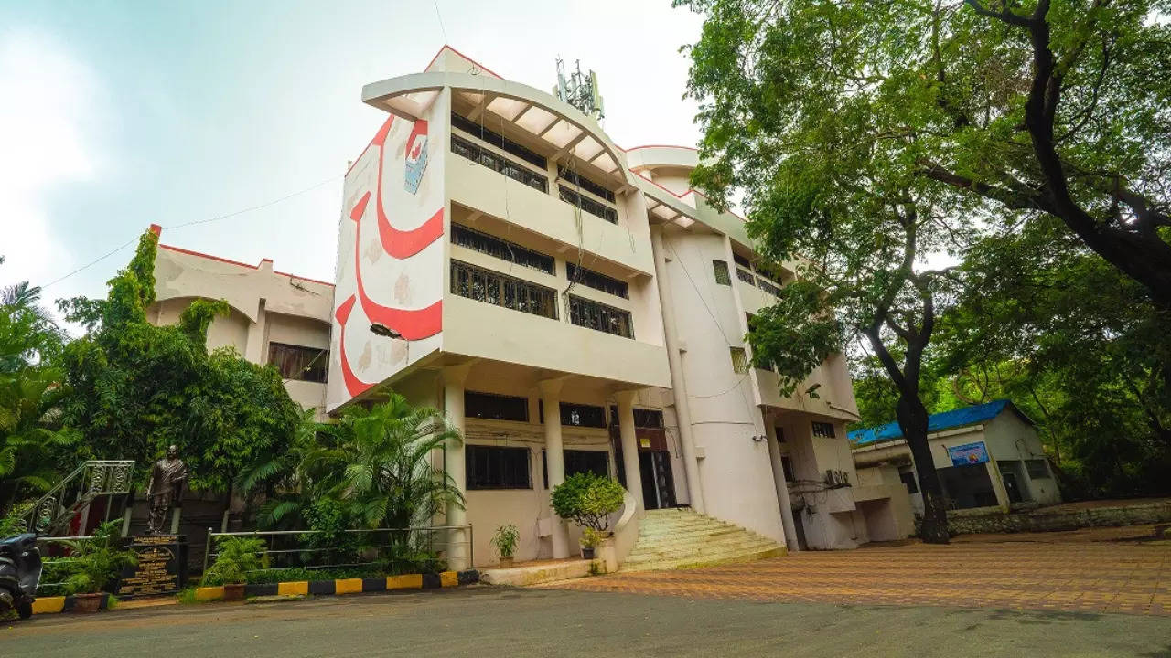 A building inside the film city. | Photo credit: Dadasaheb Phalke Chitranagari