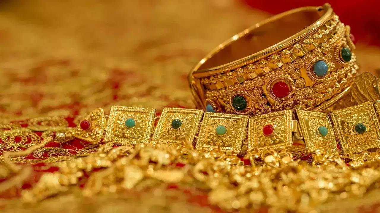 gold jewellery.