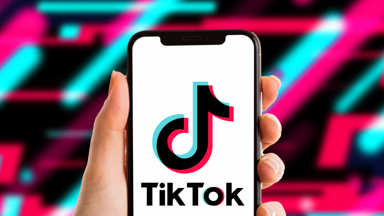 16-Year-Old Girl Died While Attempting TikTok's Viral 'Scarf Game' Challenge (Rep Image)