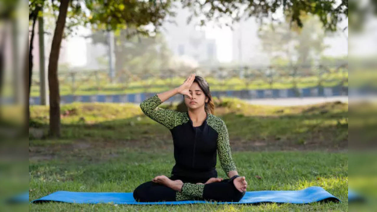 PDF) Effect of yoga on FEV1, 6-minute walk distance (6-MWD) and quality of  life in patients with COPD group B | Resti Yudhawati - Academia.edu