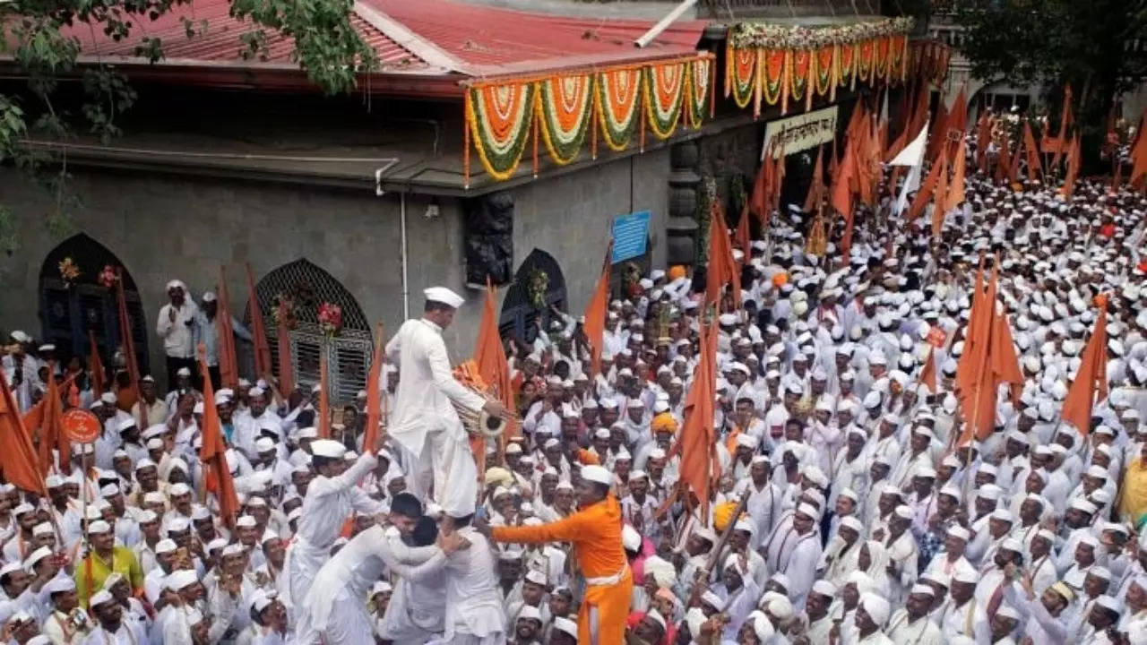 Ashadhi Wari Palkhi in Pune