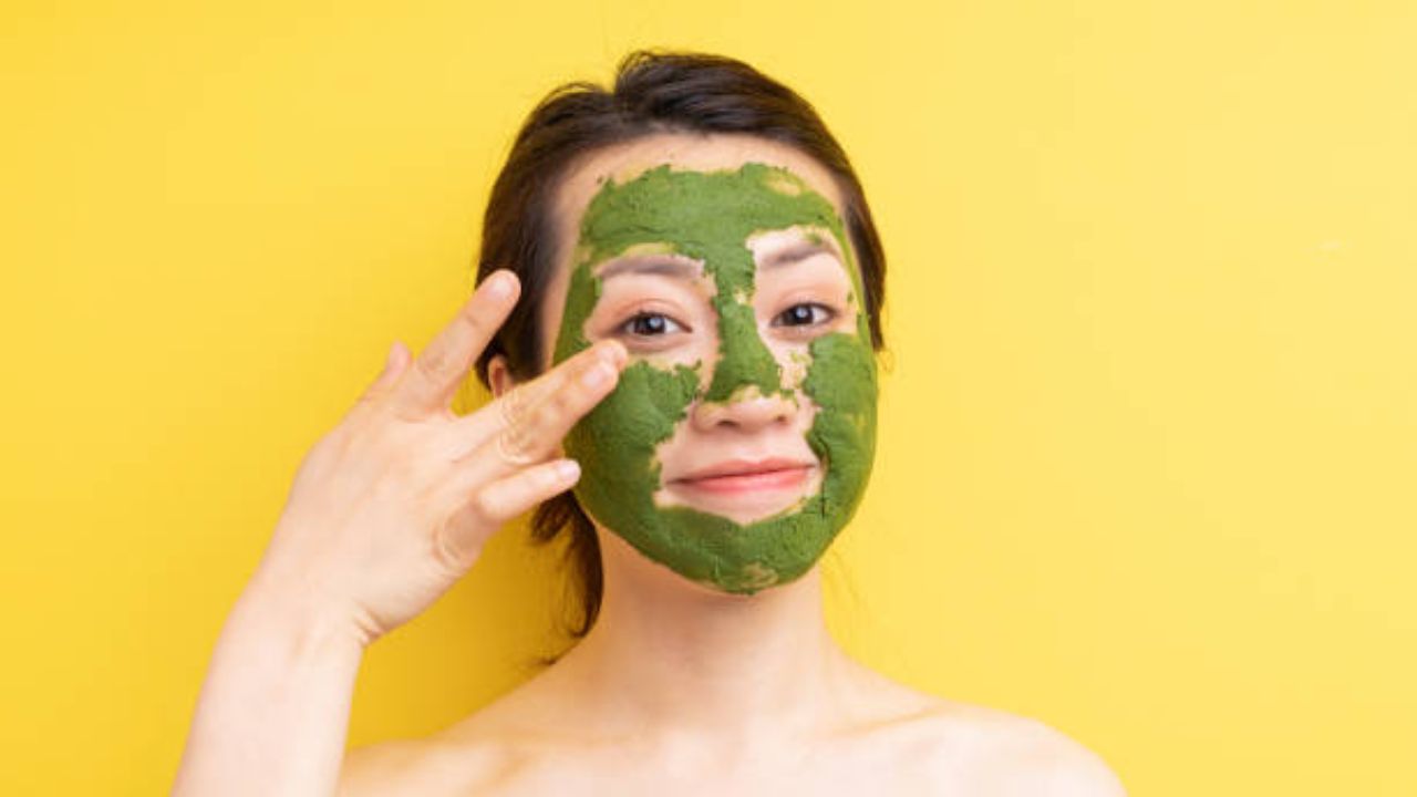 5 Refreshing Summer Face Packs To Get Flawless Skin At Home