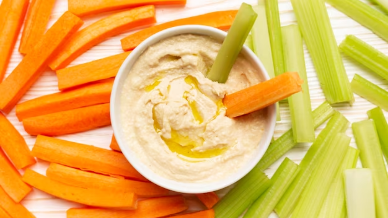 Easy To Make Carrot Fries With Yogurt Dip At Home