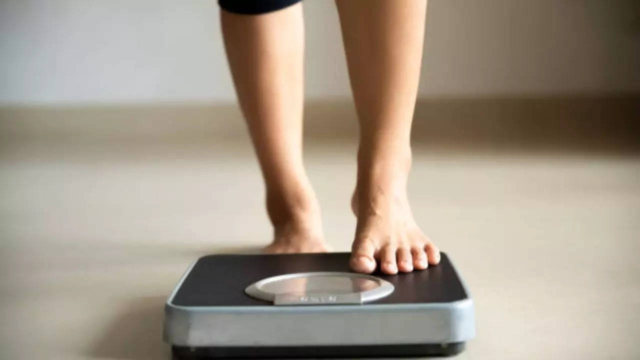 Rapid Weight Loss Has Several Negative Impacts