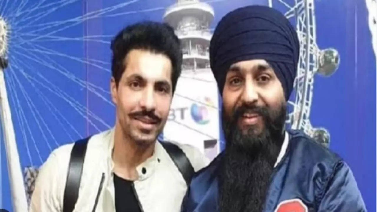 Amritpal Singh with Avtar Singh Khanda