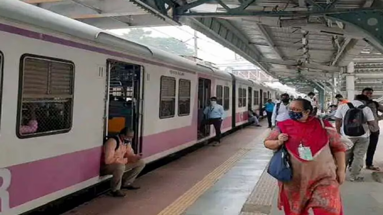 Mumbai Crime, Mumbai Local Train, rape Case, Mumbai Police, Latest Marathi news