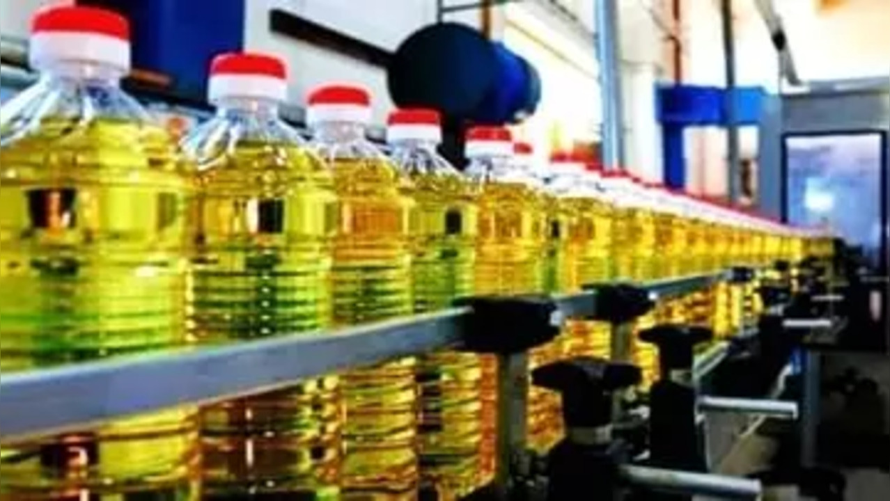 Edible oil prices to come down: Govt slashes import duties on refined soyoil, sunflower oil from 17.5% to 12.5%