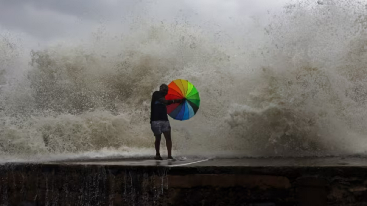 CYCLONE BIPARJOY: Emergency Numbers Issued in All 33 Gujarat Districts - Vimarsana News