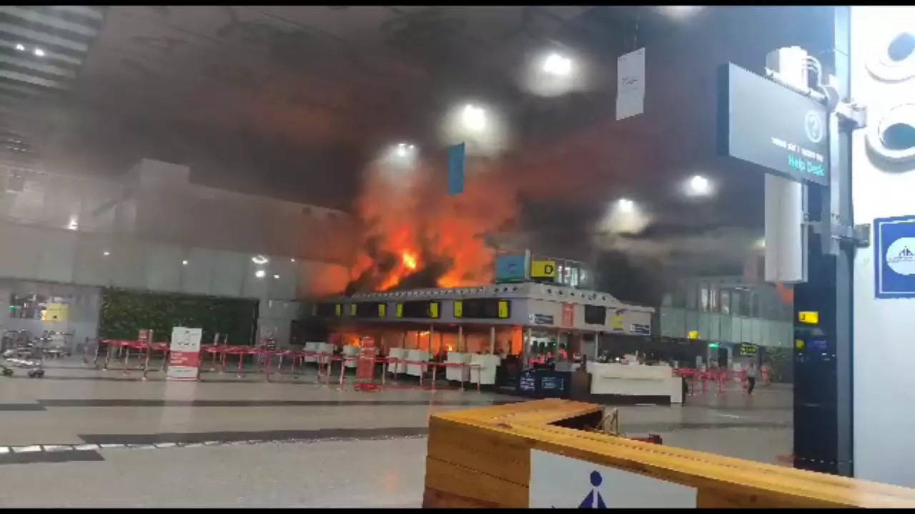 Kolkata airport fire