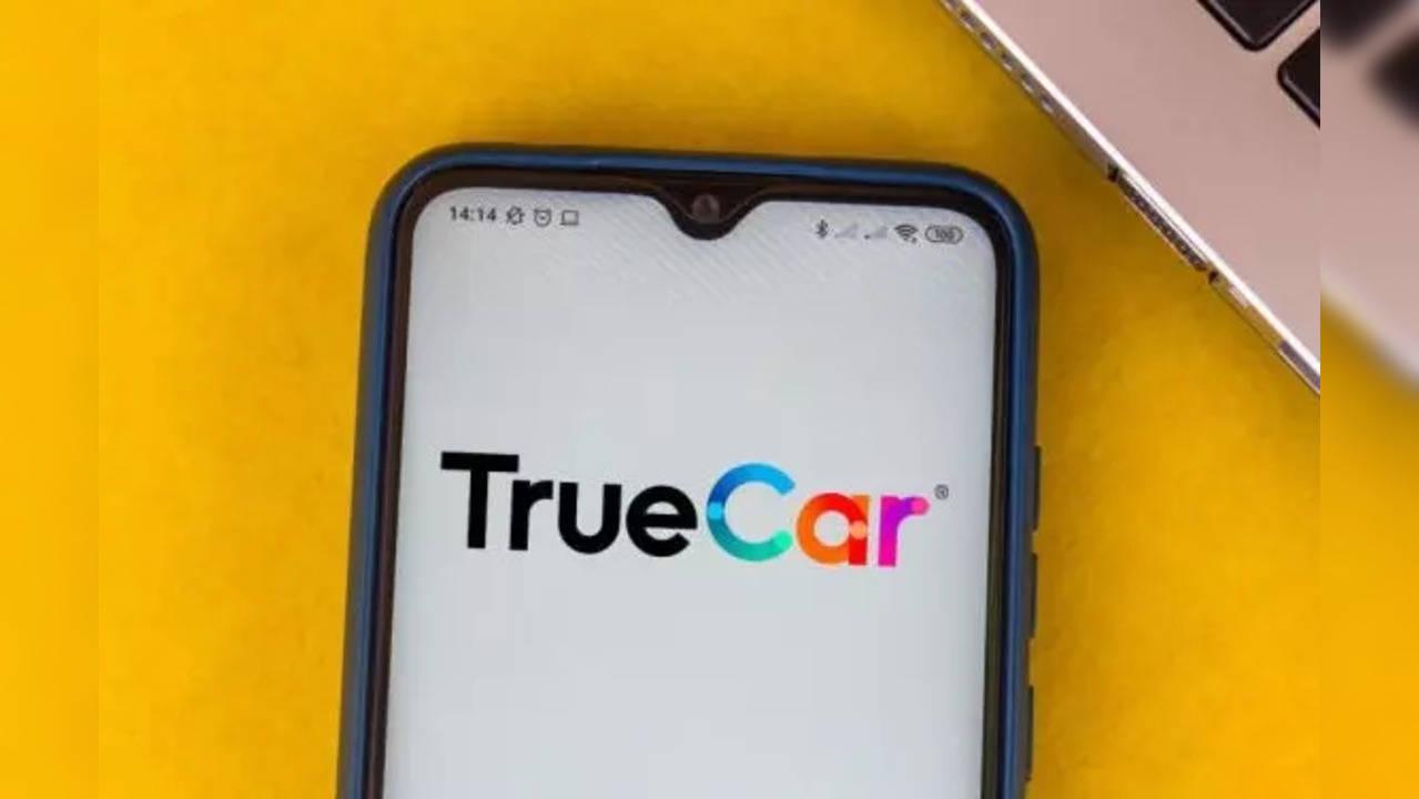 US-based automative digital marketplace TrueCar lays off 24 pct workforce; CEO steps down