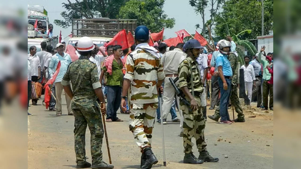 Clash Between TMC, BJP Workers