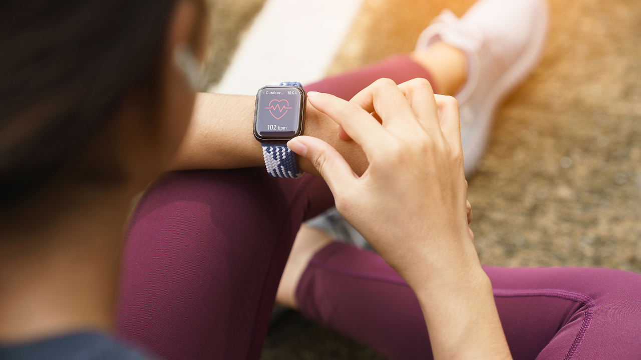 5 Easy Ways to Use Your Smart Watch To Lose Weight - Vimarsana News
