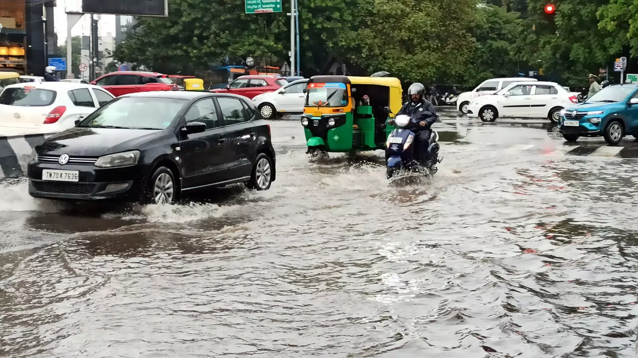 Waterlogging on MG Road after rain in Bengaluru today