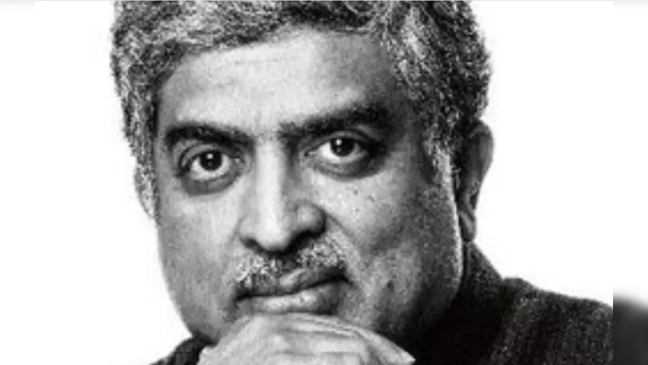 Showing a big heart for this alma mater Indian Institute of Technology (IIT) Bombay, Infosys Co-founder and Chairman Nandan Nilekani has donated Rs 315 crore ($38.5 million). Nilekani earlier contributed Rs 85 crore to the institute, bringing the cumulative value of his support to Rs 400 crore. (Pic: Nandan Nilekani's Twitter)