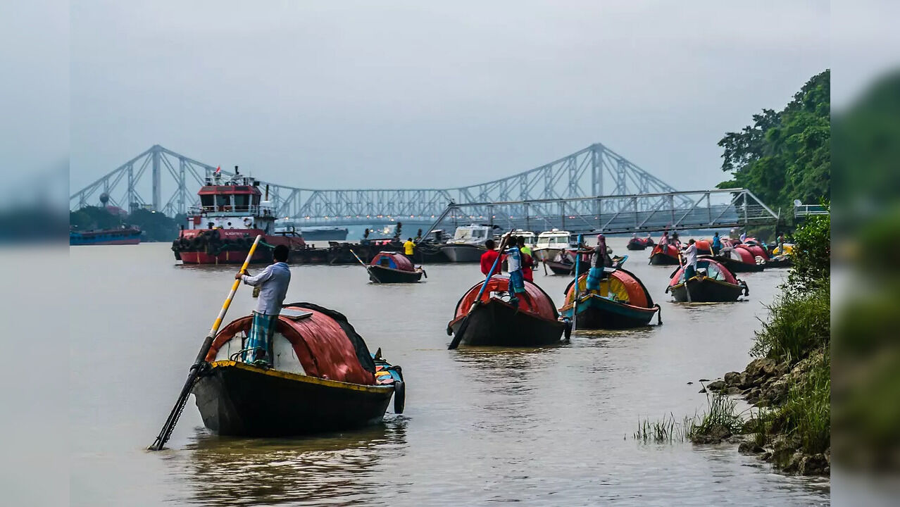 'Bengal United Is A Power, Bengal Divided Will Pull In Several Different Ways' - Vimarsana News