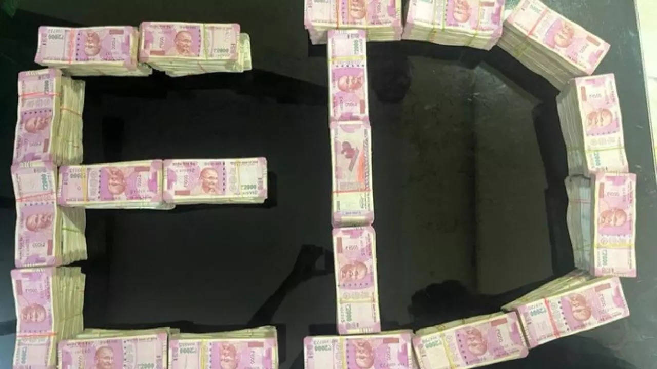 BIG ACTION in Money Laundering Case ED Unearths Over Rs 1 62 Crore 