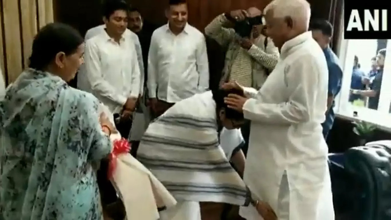 Mamata banerjee meet lalau