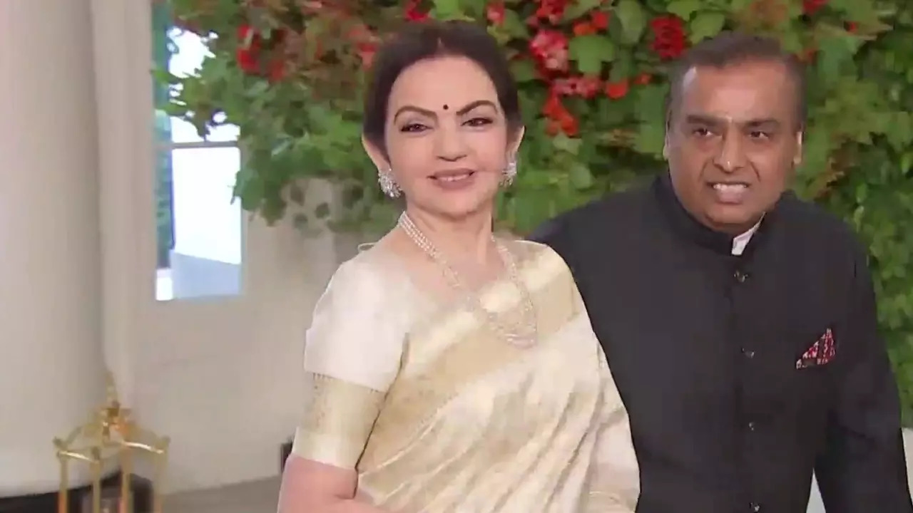 WOW! Nita Ambani Stuns In Ivory Saree As She Attends States Dinner At White House With Husband Mukesh Ambani