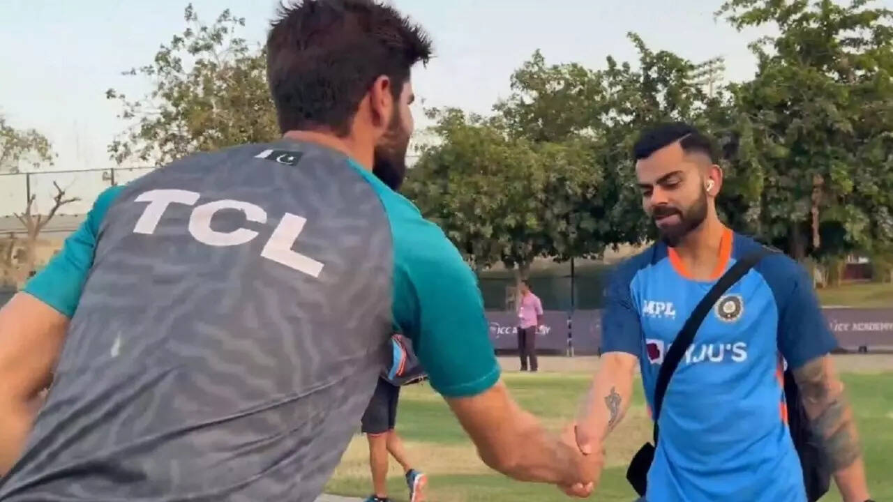 Kohli-Shaheen Bonding To Sehwag Supporting Sarfaraz: Five Greatest Friendship Moments Between India & Pakistan