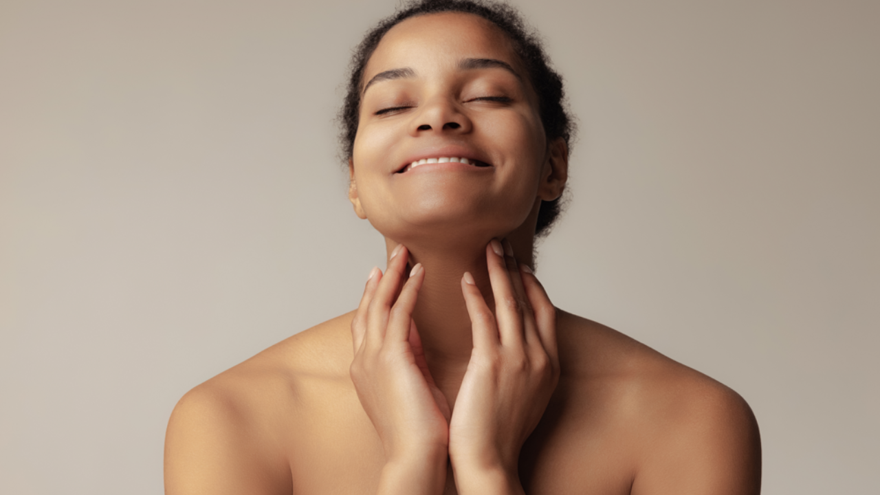 Do's And Don'ts To Remove Dark Neck. Pic Credit: Freepik