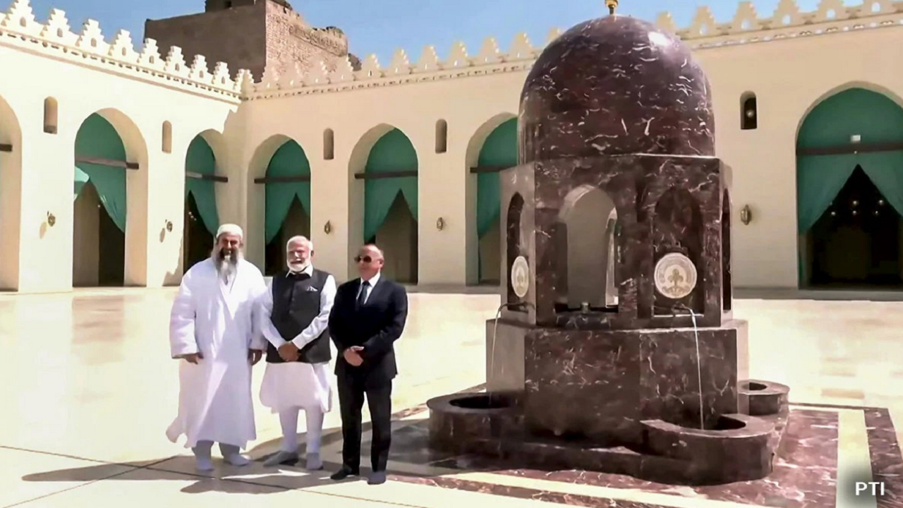 PM Modi Visits 1000-Year-Old Al-Hakim Mosque in Egypt