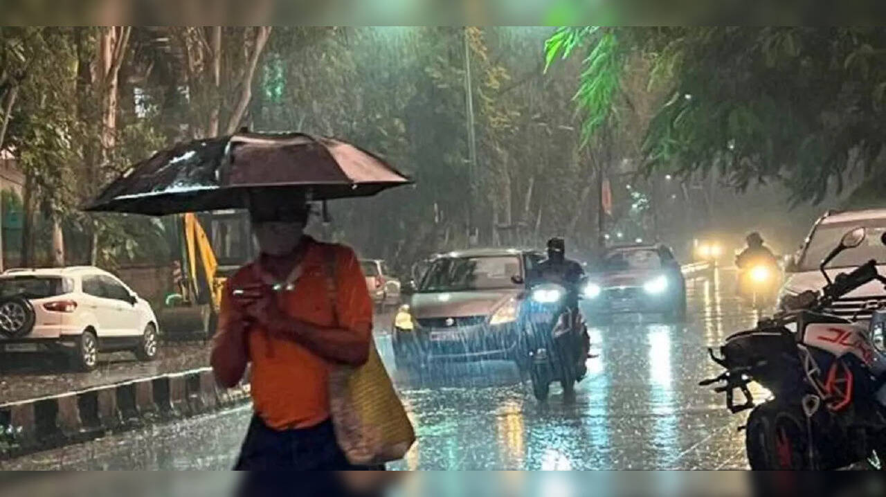 Mumbai Rains, IMD Weather Forecast, Waterlogging and Traffic in Bandra