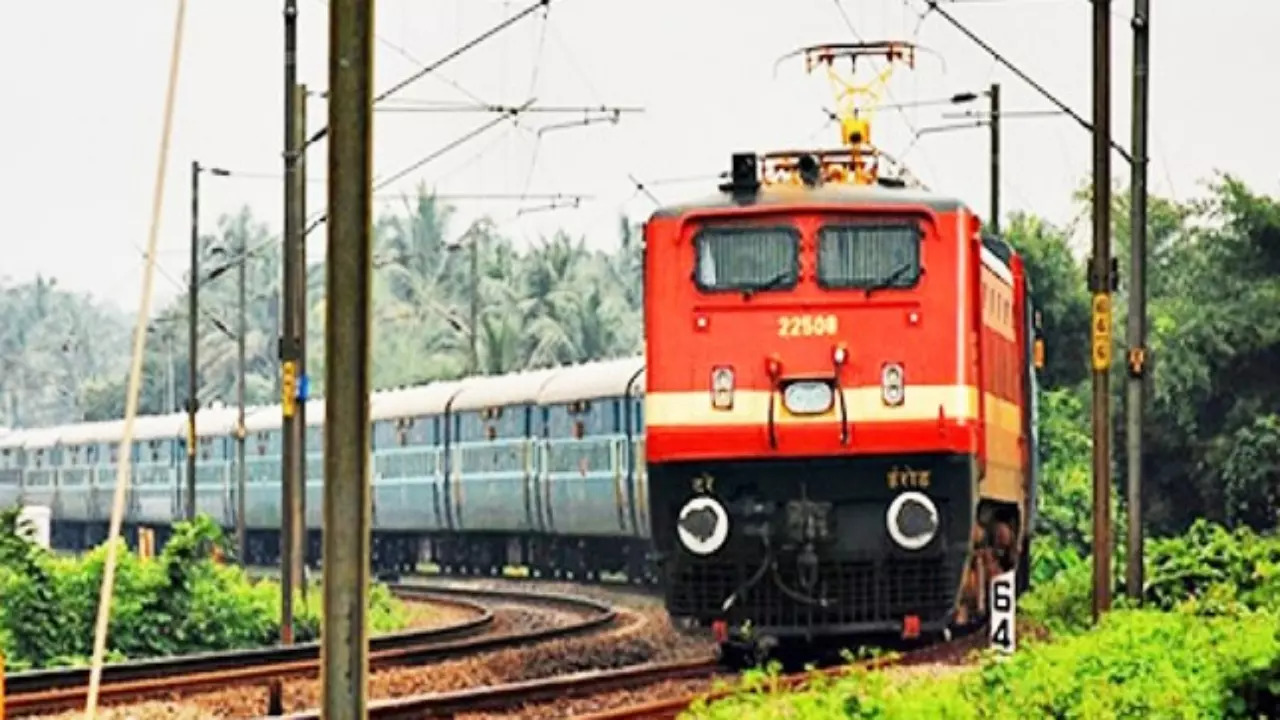 Double Decker Trains to Run Between Sonipat and Palwal