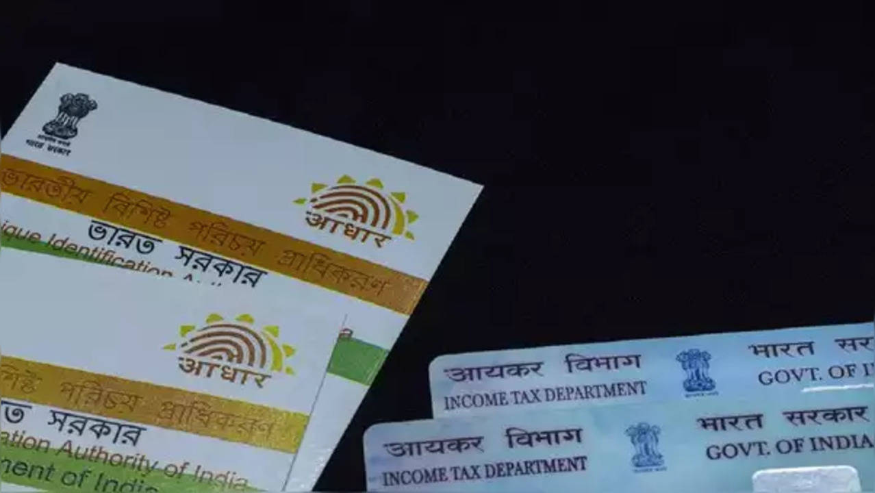 aadhaar card with pan card