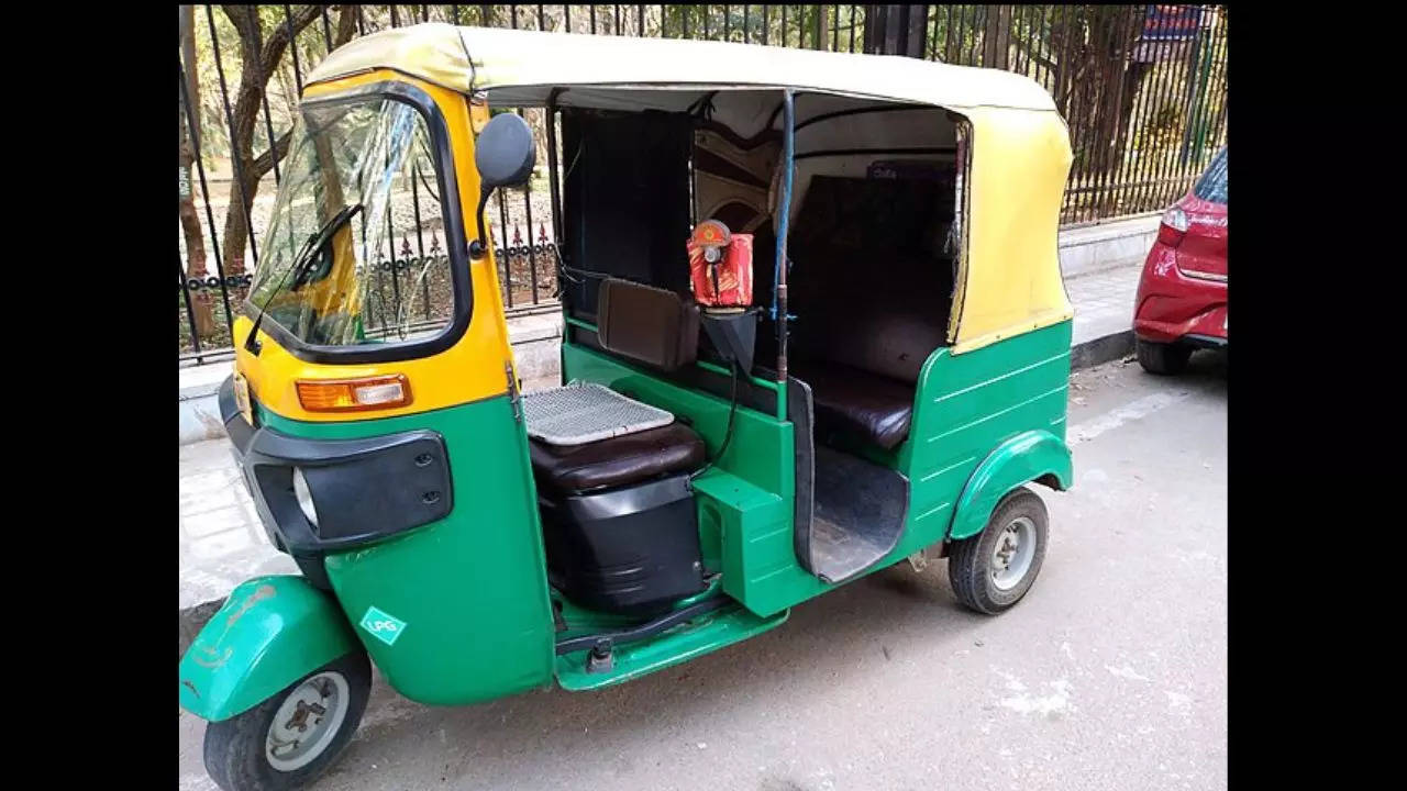 Bengaluru-Auto-Driver-Viral-Video