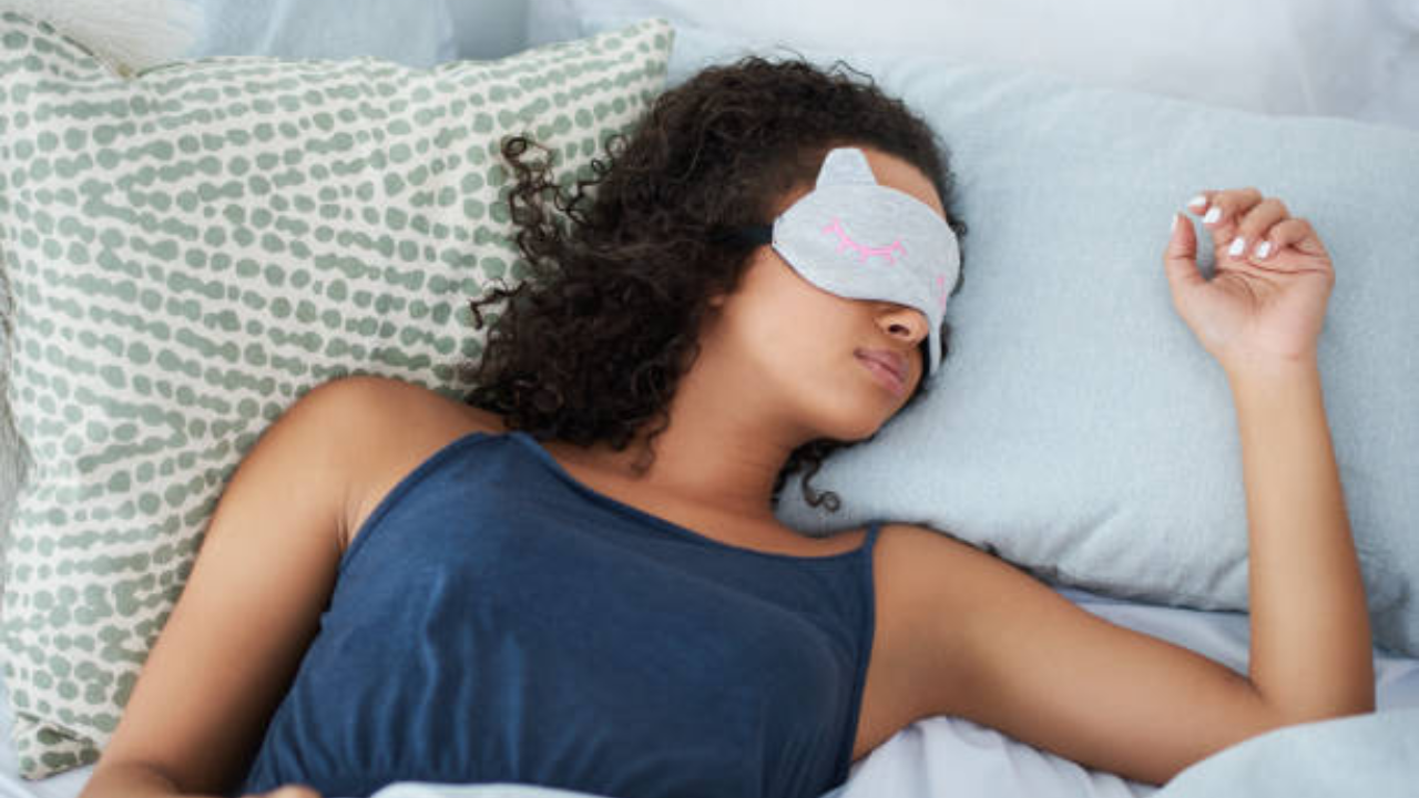 Feeling Like a Sleepaholic? 5 Game-Changing Ways To Break Free From Excessive Sleeping