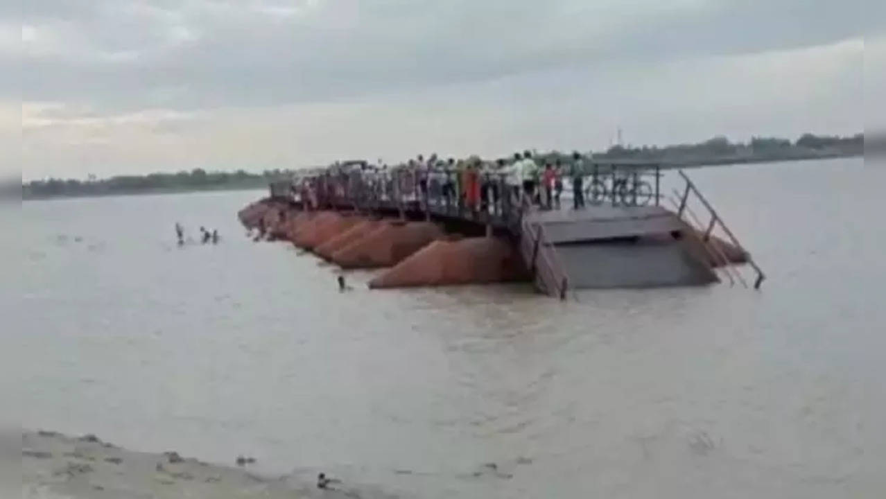 BREAKING: Under Construction Bridge Collapses In Bihar's Vaishali, 2nd ...