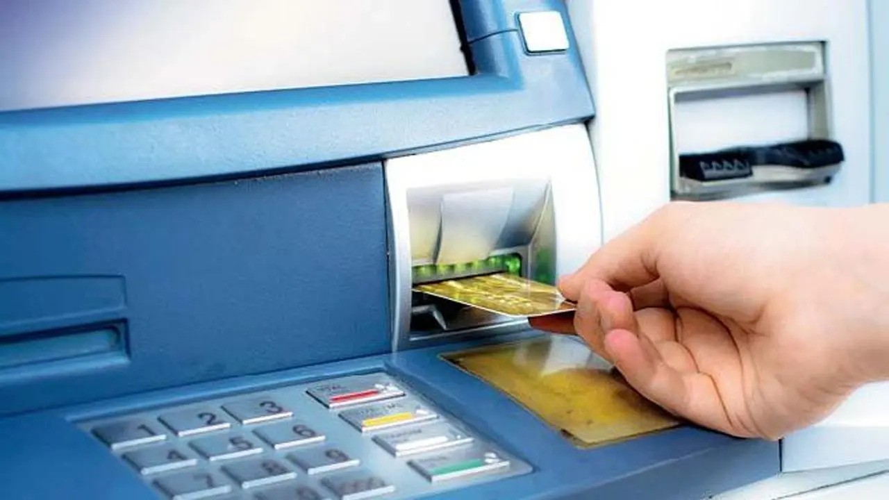 ATMs In Karachi Go Out of Cash On Eid al-Adha (rep image)