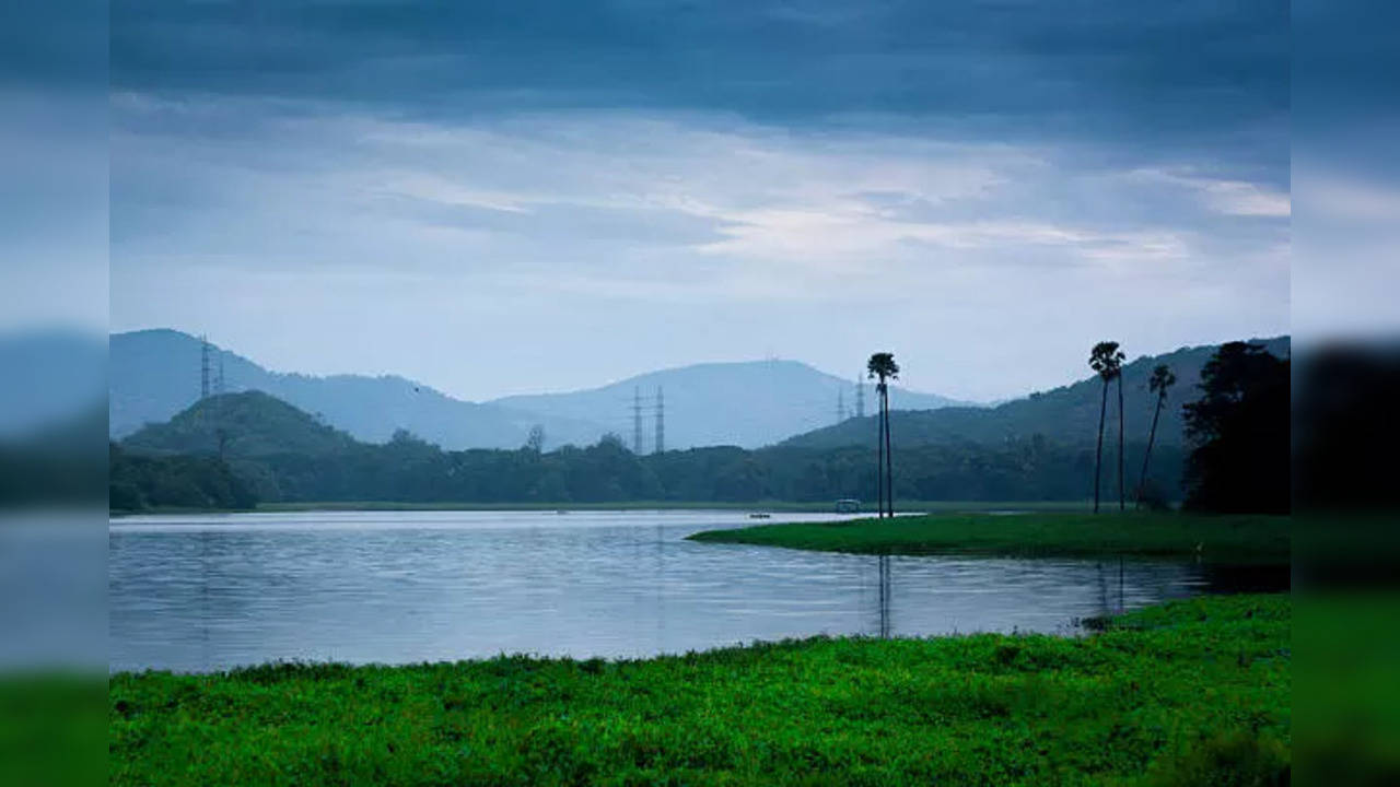 Mumbai lake powai istock