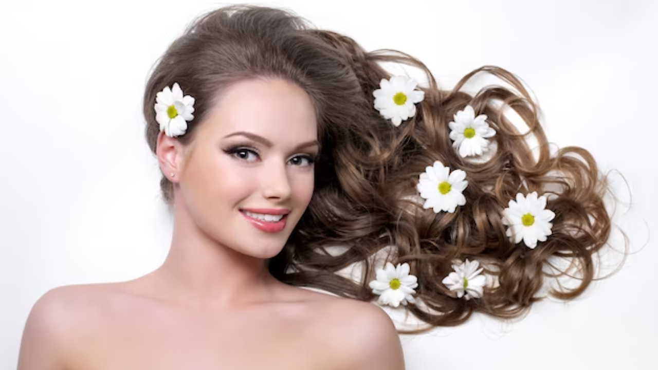 Unlock The Secrets To Get Healthy Hair With These Expert Tips - Vimarsana News