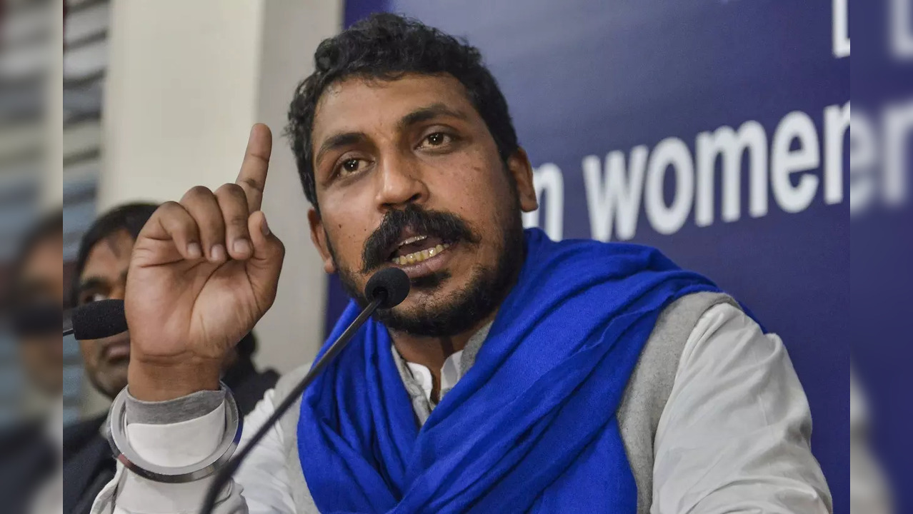 bhim-army-chief-chandra-shekhar-aazad-discharged-from-hospital-car