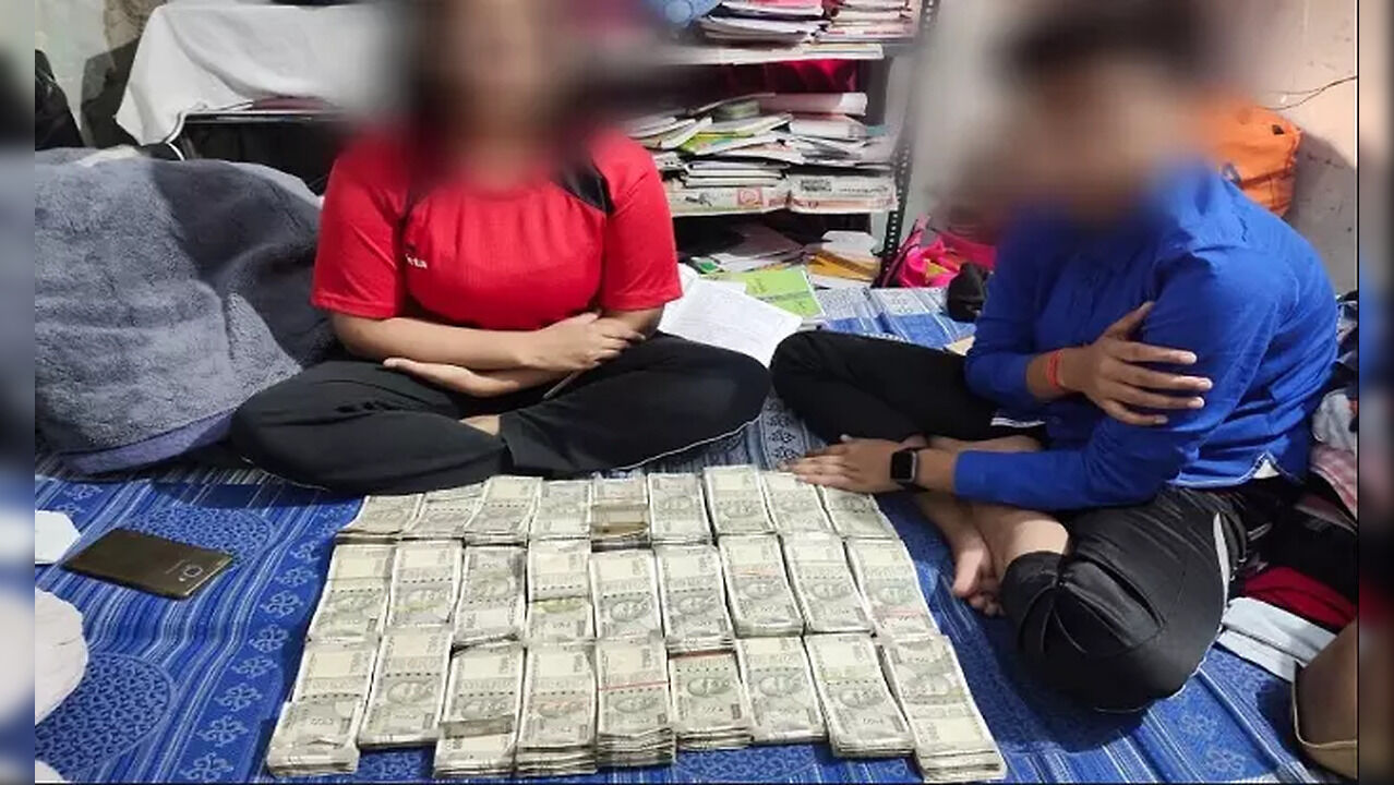 UP Cop Under Scanner After His Family's Selfie With Cash Bundles Goes Viral, Officer Transferred - SEE VIRAL PICS - Vimarsana News