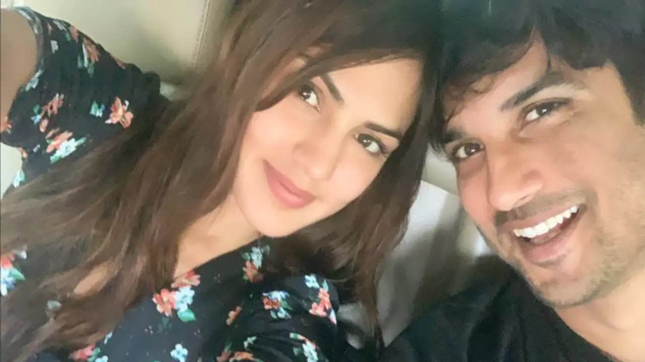 When Rhea Chakraborty Paid Emotional Tribute To 'Bebu' Sushant Singh Rajput: There Is No Life Without You...