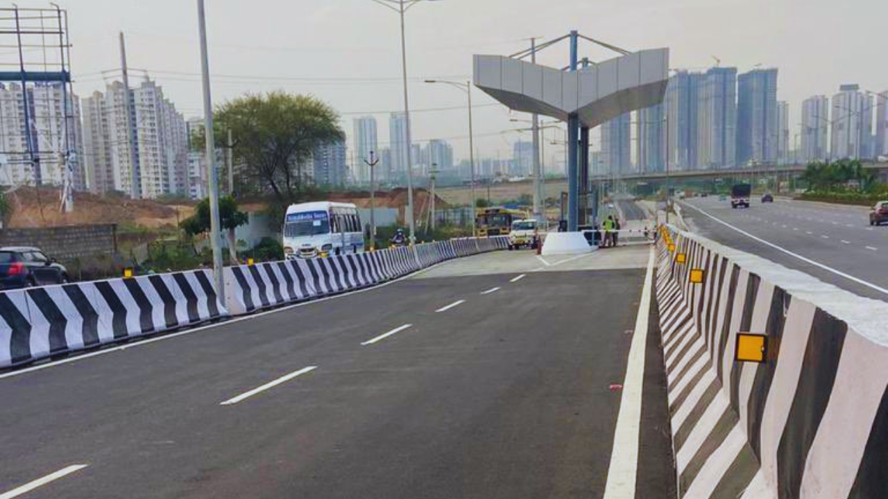 Narsingi Interchange | Photo: KT Rama Rao