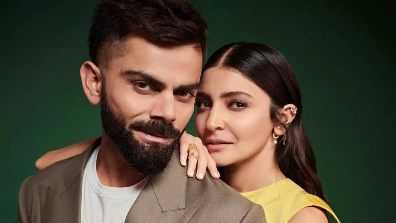 Anushka Sharma, Virat Kohli Are 'Fully Enjwaying' Vacation In London. See Pic