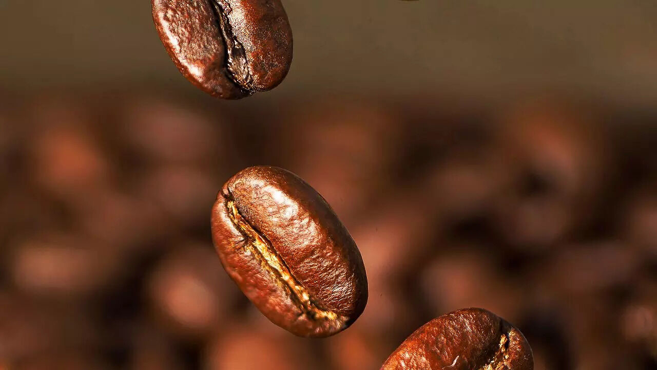 Optical Illusion: Can You Find a Man Lurking Within These Coffee Beans? - Vimarsana News
