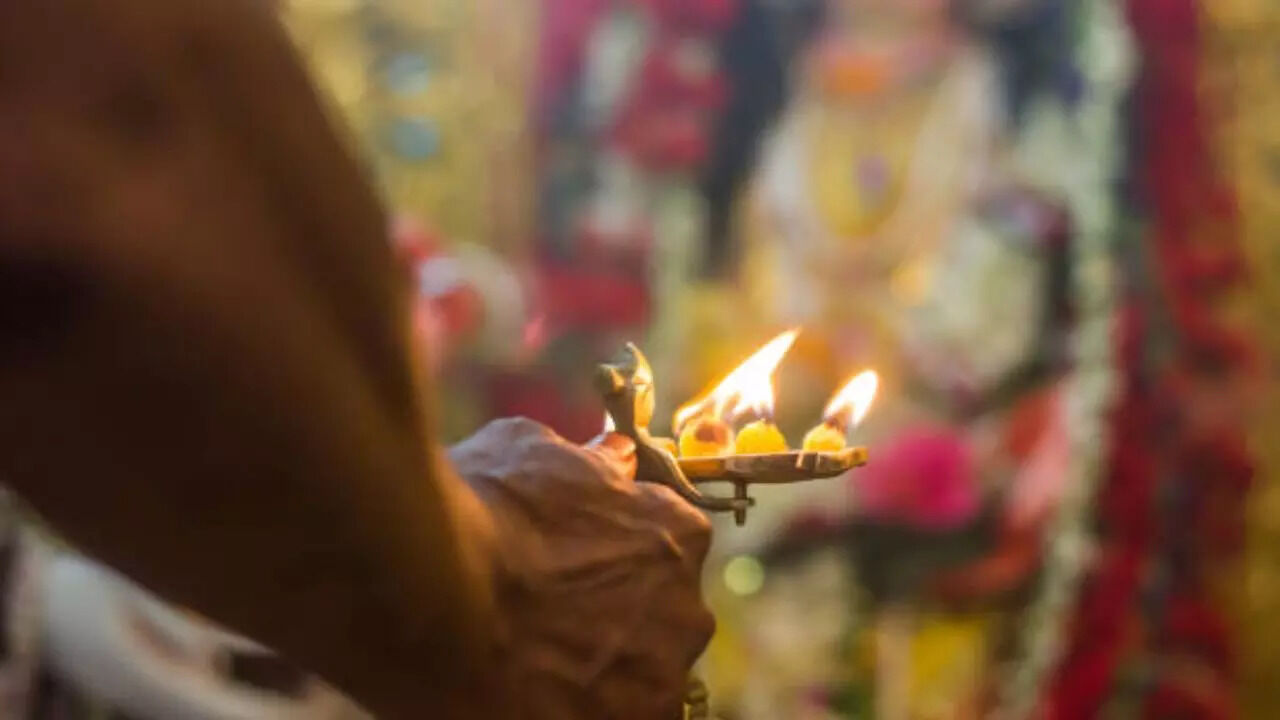 Mangla Gauri Vrat 2023: What it is, Vrat Vidhi, Katha and Importance of Tuesday Fasts for Sawan - Vimarsana News