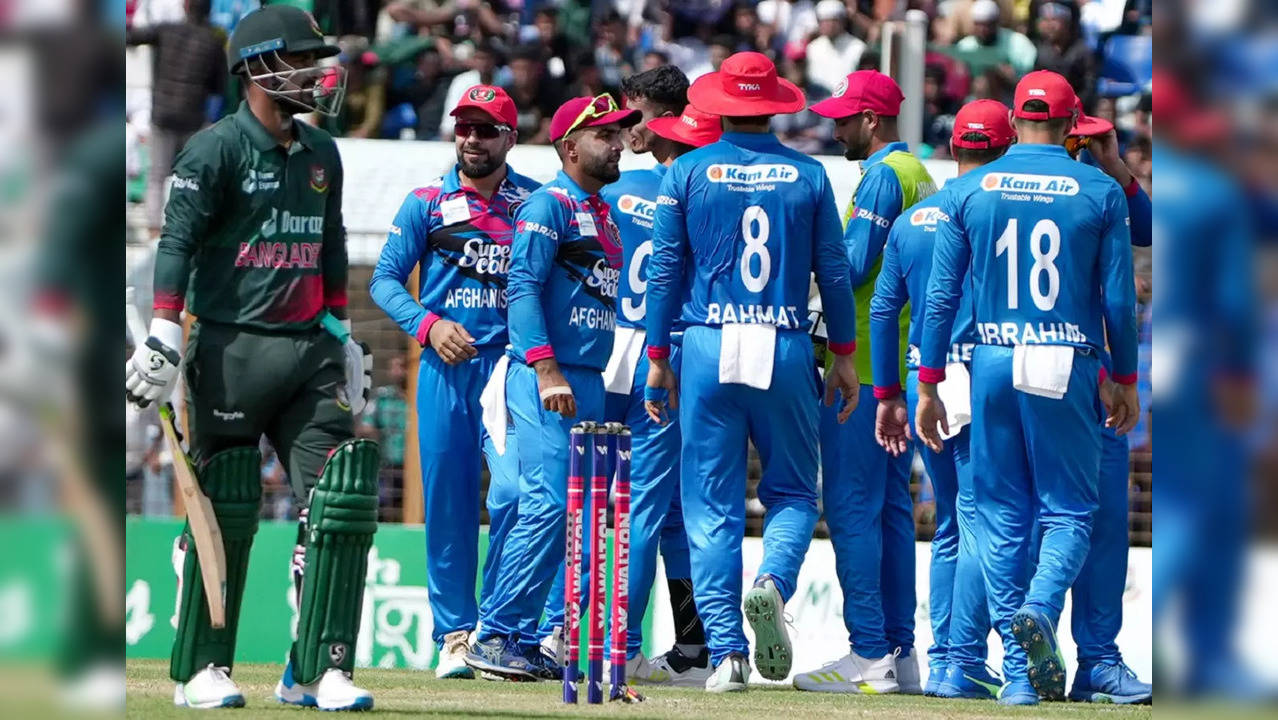 Afghanistan beat Bangladesh in 1st ODI.