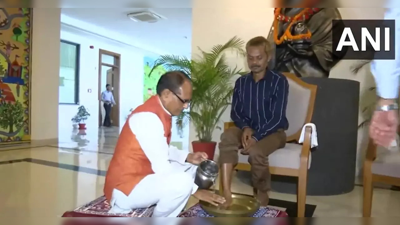 MP Pee Row: CM Shivraj Singh Chouhan Washes Feet Of Tribal Man